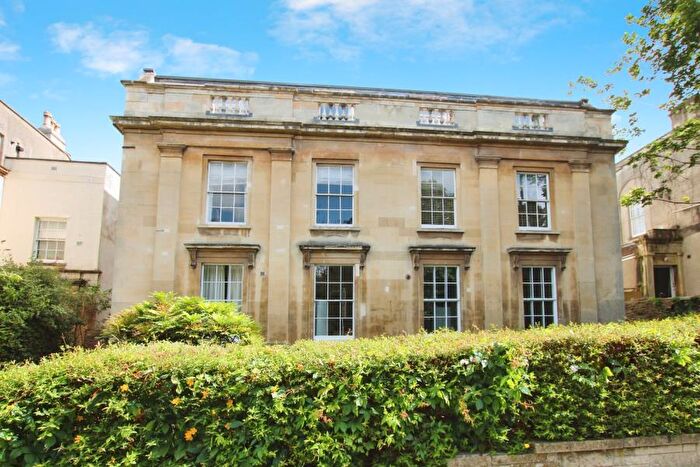2 Bedroom Flat To Rent In Hambledon House - Cotham Road, BS6