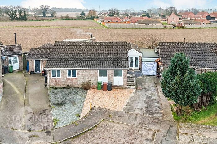3 Bedroom Semi-Detached Bungalow For Sale In Meadow Close, Thurlton, Norwich, NR14