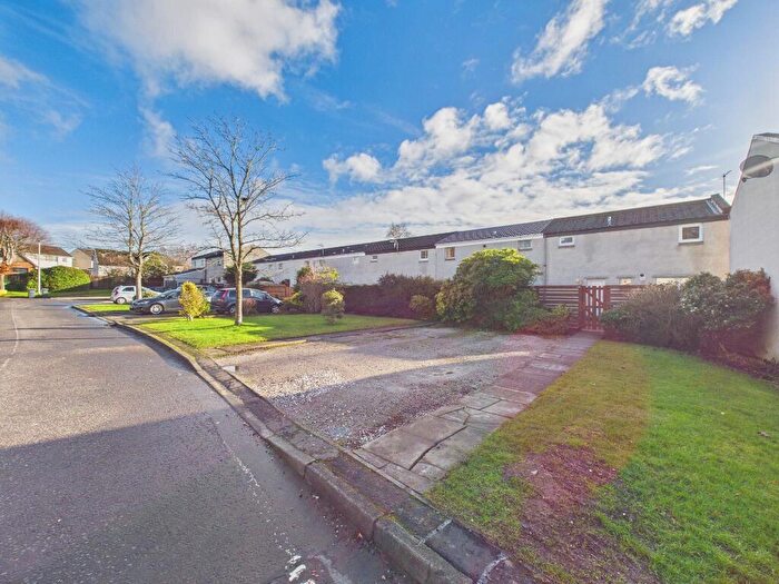 3 Bedroom Terraced House To Rent In Mortonhall Park View, Mortonhall, Edinburgh, EH17