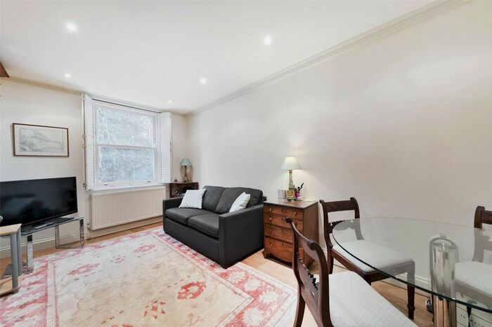 1 Bedroom Flat To Rent In Pavilion Road, Knightsbridge, London, SW1X