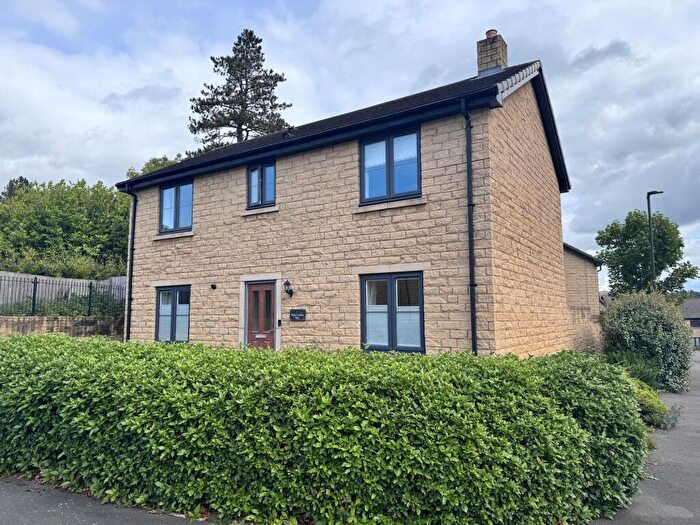 4 Bedroom Detached House For Sale In Wood Cutters Way, Chapel-En-Le-Frith, SK23