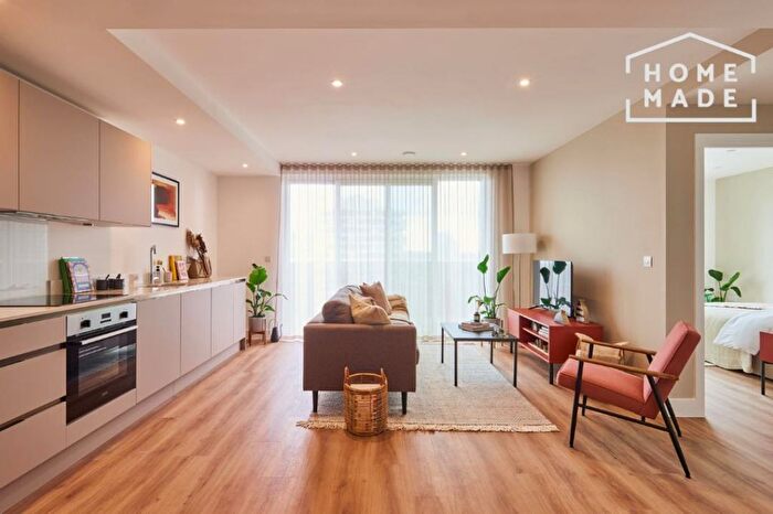 1 Bedroom Flat To Rent In The Blossoms, Cherry Orchard Rd, Croydon, London, CR0