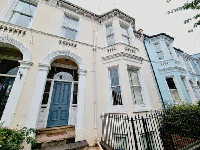 5 Bedroom Flat To Rent In Avenue Road, Leamington Spa CV31