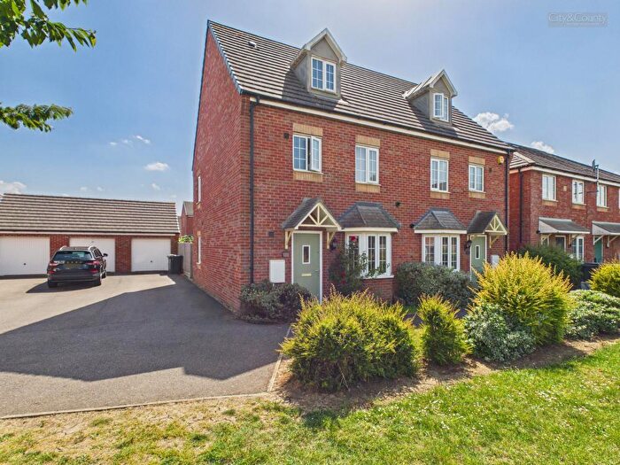 4 Bedroom Semi-Detached House For Sale In Daphne Grove, Peterborough, PE2