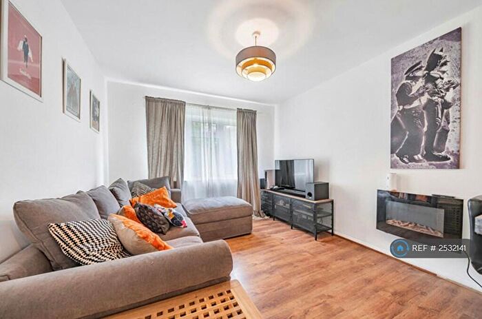 1 Bedroom Flat To Rent In Colston Court, Bishopston, Bristol, BS7