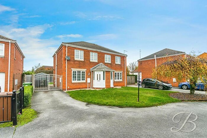 3 Bedroom Semi-Detached House For Sale In Greenfield Close, Edwinstowe, Mansfield, NG21