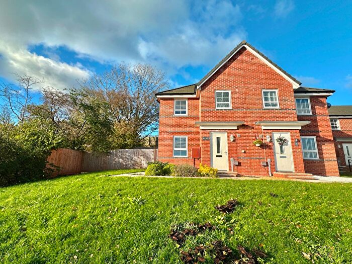 3 Bedroom Semi-Detached House For Sale In Cooke Way, Lydney, GL15