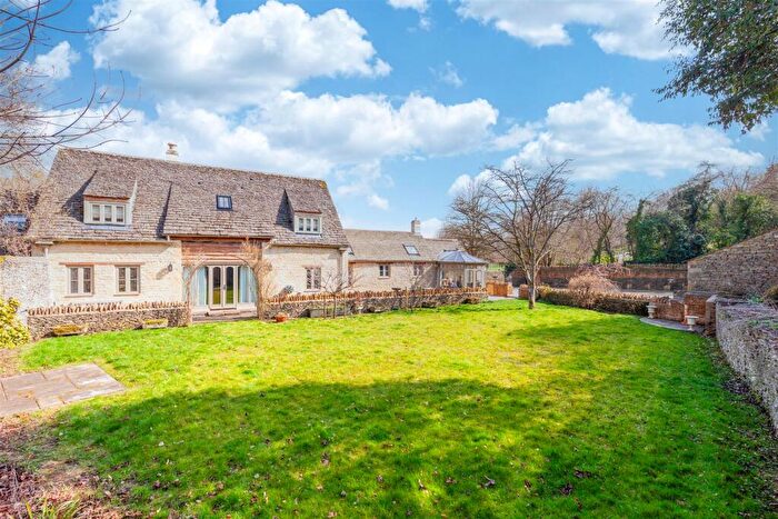 3 Bedroom Barn Conversion For Sale In Hollow Way, Shilton, Nr Burford, OX18