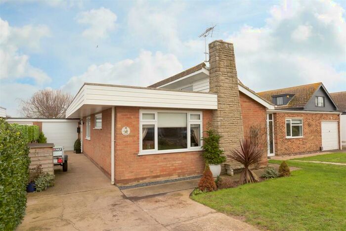 3 Bedroom Detached Bungalow For Sale In Dane Road, Birchington, CT7