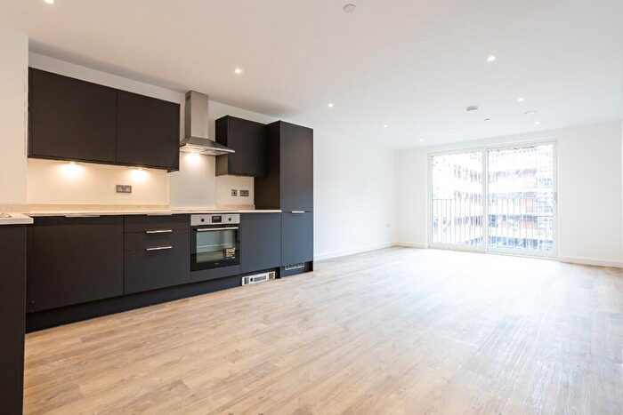 1 Bedroom Flat To Rent In Flat, Bradford Street, Birmingham, B12