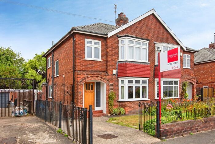 3 Bedroom Semi Detached House For Sale In Swaledale Avenue, Darlington, Durham, DL3