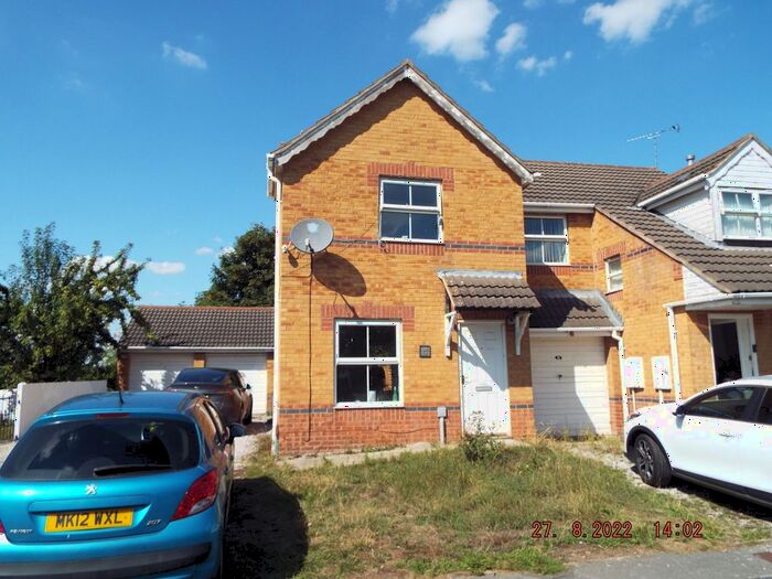 2 Bedroom Semi-Detached House To Rent In Horseshoe Court, Doncaster, DN4