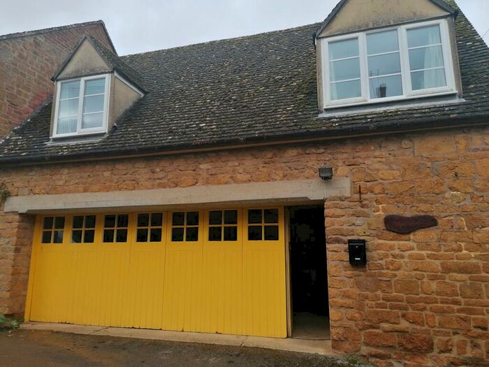 Studio To Rent In Shotteswell, Banbury, OX17