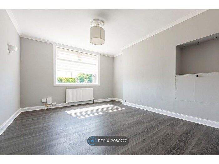 4 Bedroom Flat To Rent In Gorebridge, Gorebridge, EH23