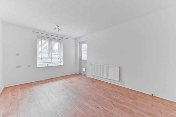 1 Bedroom Flat To Rent In Westbury Road, Croydon, CR0