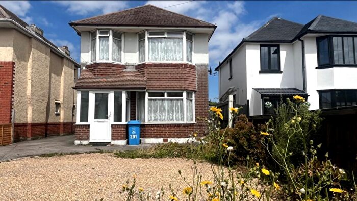 3 Bedroom Detached House To Rent In Herbert Avenue, Parkstone, Poole, Dorset, BH12