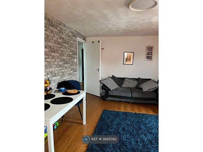1 Bedroom Flat To Rent In Westmacott Drive, Feltham, TW14