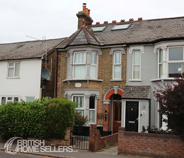 3 Bedroom End Terrace House For Sale In Rye Road, Hoddesdon, Hertfordshire, EN11