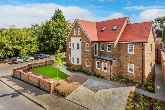 2 Bedroom Apartment To Rent In Albion Road, Reigate, RH2