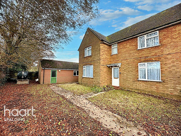 3 Bedroom Semi-Detached House For Sale In Chalk Lane, Sutton Bridge, PE12