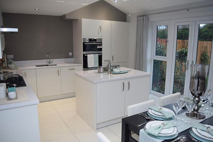 4 Bedroom Town House To Rent In Bentley Grove, Peterborough, PE3