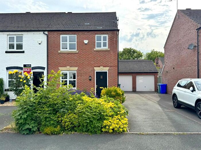Detached House To Rent In Henka Road, Penley., LL13