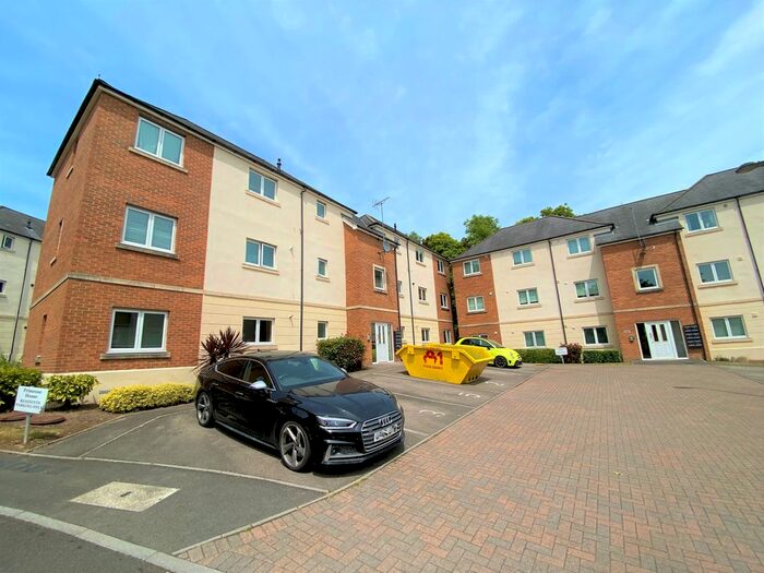 2 Bedroom Flat To Rent In Primrose House, Golden Mile View, Bassaleg, NP20