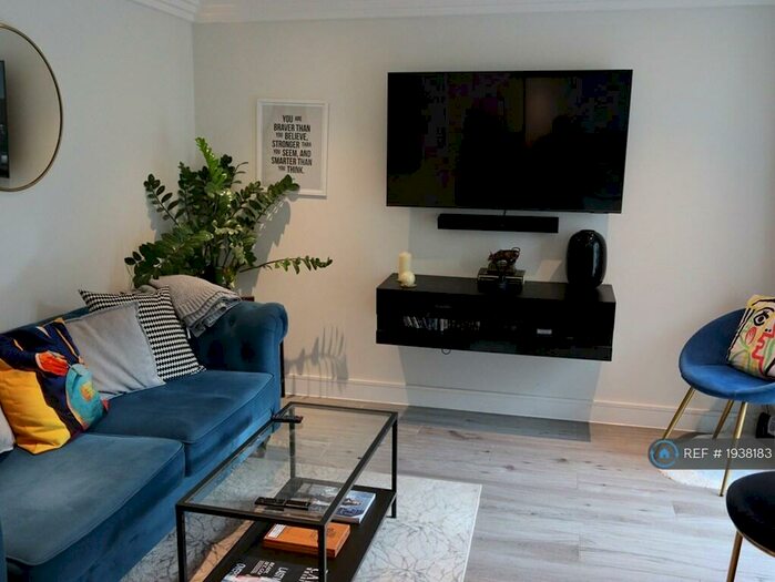 2 Bedroom Terraced House To Rent In South Norwood Hill, London, SE25