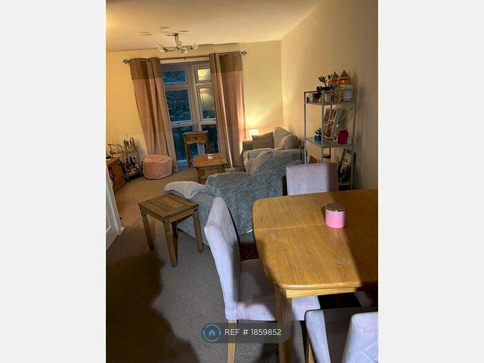 2 Bedroom Flat To Rent In Brantham, Manningtree, CO11