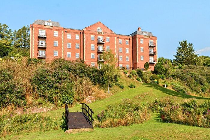 2 Bedroom Flat For Sale In Shawford Road, Shawford, Winchester, Hampshire, SO21