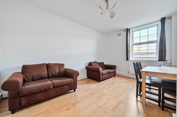 1 Bedroom Flat To Rent In Camberwell Green Peabody Estate, SE5