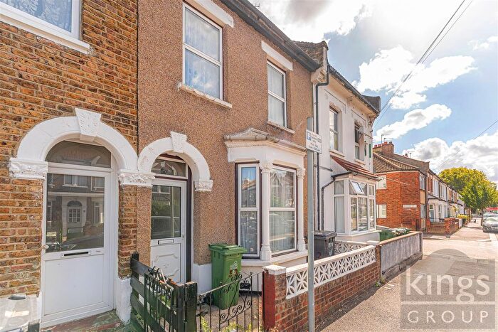 3 Bedroom Property For Sale In Buxton Road, Walthamstow, E17
