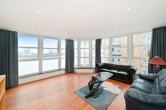 2 Bedroom Flat To Rent In Pierhead Lock, Manchester Road, E14