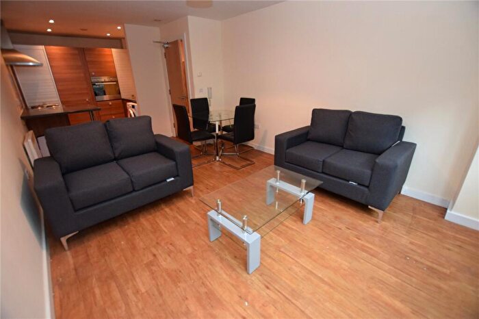 1 Bedroom Flat To Rent In Quebec Building, Bury Street, Salford, Manchester, M3
