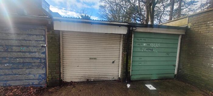 Garage / Parking For Sale In Wensleydale, Luton, LU2