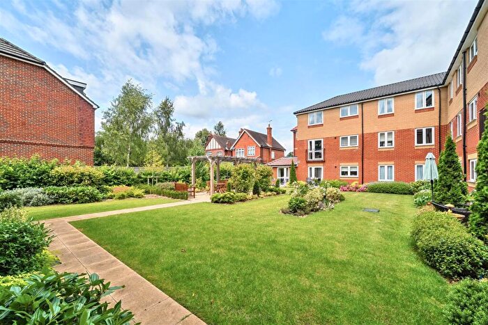 1 Bedroom Retirement Property To Rent In Yates Lodge, Farnborough, Hampshire, GU14
