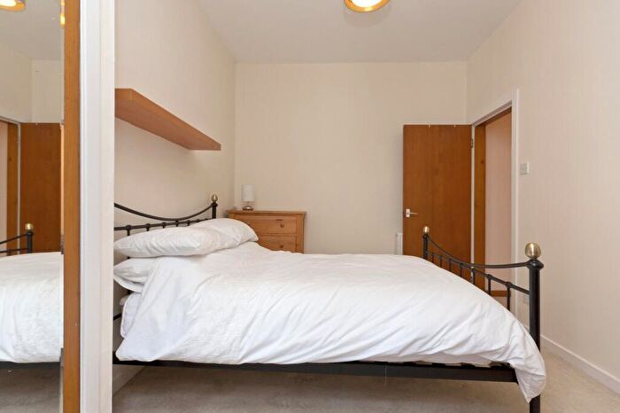 1 Bedroom Flat To Rent In Castle Street, Aberdeen, AB11