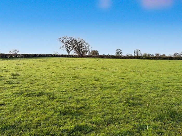 Land For Sale In Newbridge-On-Wye, Llandrindod Wells, LD1