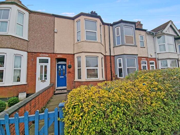 3 Bedroom Terraced House For Sale In Lawford Road, Rugby, CV21