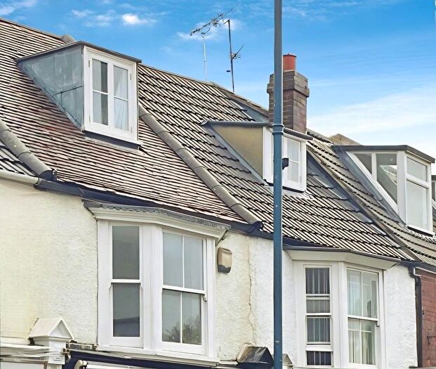 1 Bedroom Flat To Rent In Oxford Street, Whitstable, CT5