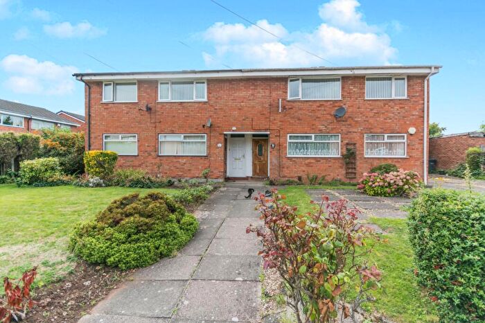 2 Bedroom Maisonette To Rent In Manor Gardens, B33