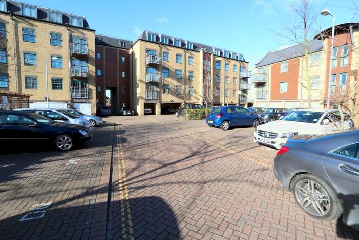 1 Bedroom Flat To Rent In Abbey Road, Barking, IG11