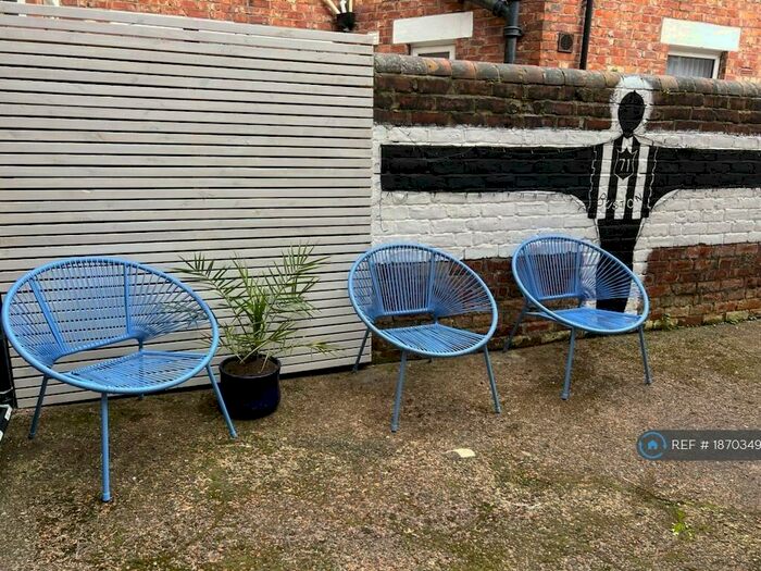 3 Bedroom Flat To Rent In Buston Terrace, Newcastle Upon Tyne, NE2