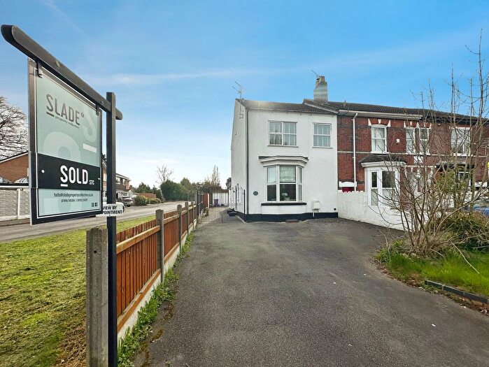 4 Bedroom End Terrace House For Sale In Broad Lane, Finchfield, Wolverhampton, WV3