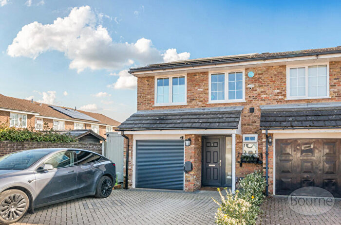 4 Bedroom Semi Detached House For Sale In Mossfield, Cobham, Surrey, KT11