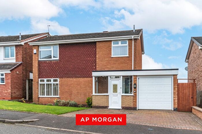 3 Bedroom Detached House For Sale In Winchester Gardens, Birmingham, West Midlands, B31