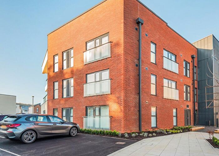 1 Bedroom Flat To Rent In Westacott Road, Ambrosden, OX25