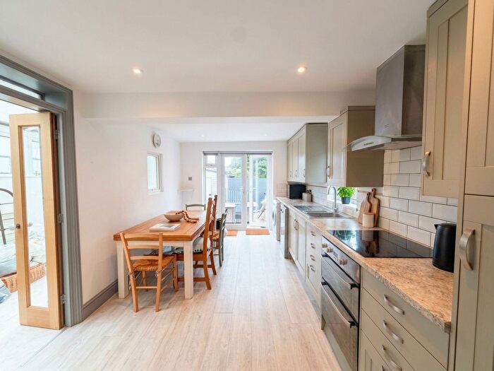 4 Bedroom End Terrace House To Rent In Prinsep Road, Hove, BN3