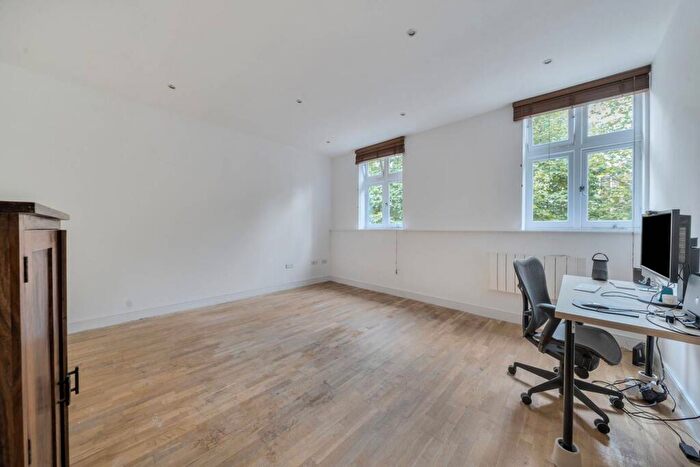 1 Bedroom Flat For Sale In Banner Street, Clerkenwell, London, EC1Y