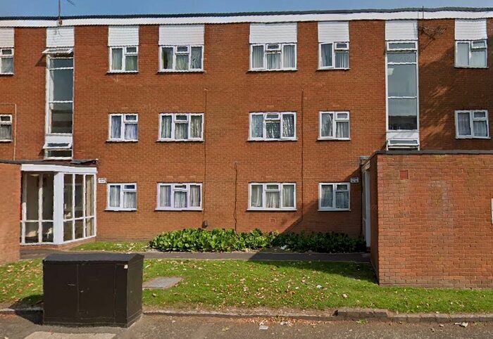 2 Bedroom Flat To Rent In Cooper Close, West Bromwich B70